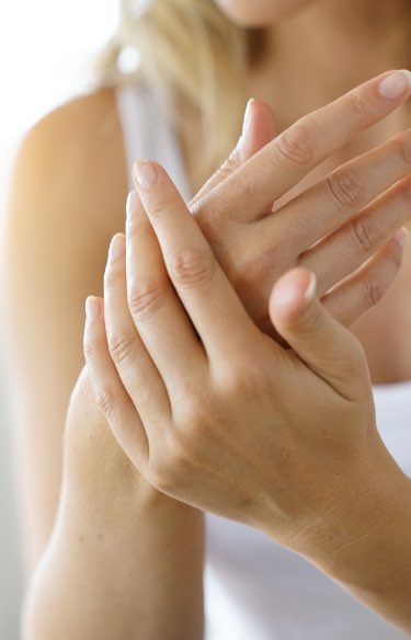 Hand<br> Rejuvenation