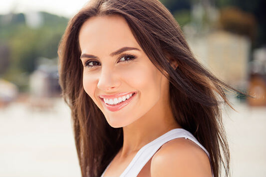 Why a HydraFacial is the Perfect Facial Treatment for Summer Blog Post Featured Image