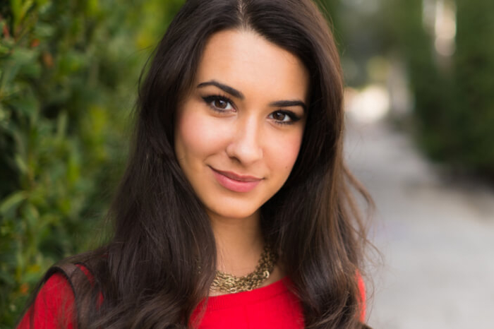 Am I the Right Candidate for Sculptra? Blog Post Featured Image